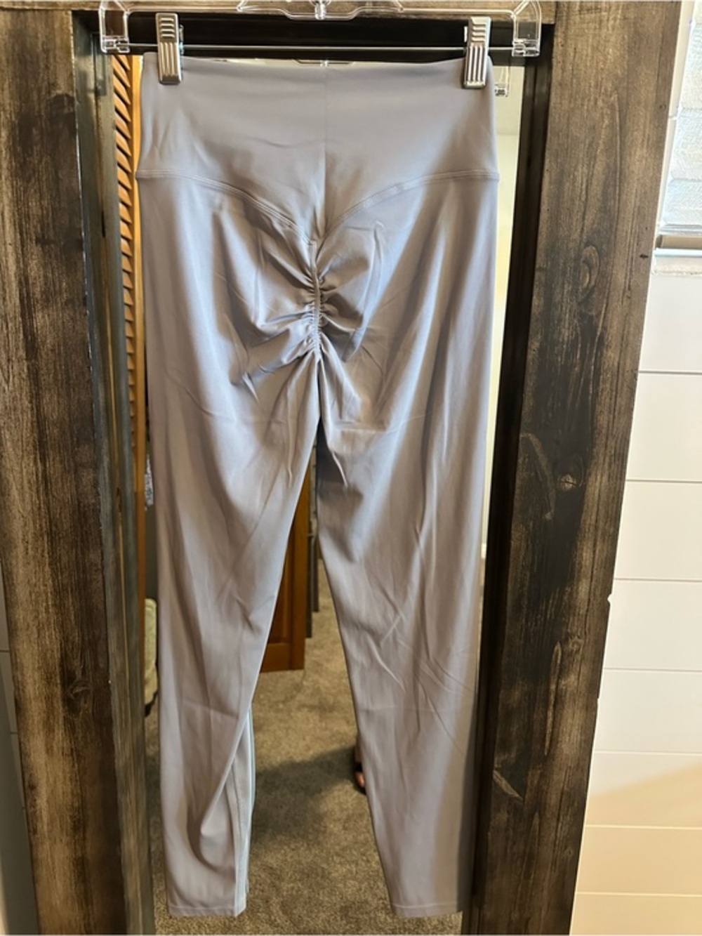 Women’s High Waisted Scrunch Butt Leggings Gray Yoga Gym Athletic Pants Size M